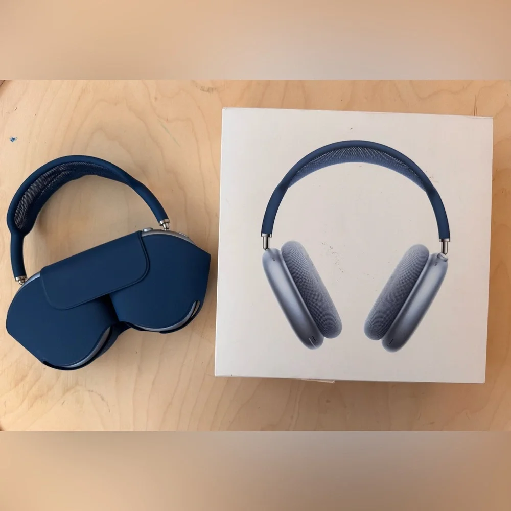 Apple AirPods Max Lightning - Picture 1 of 7